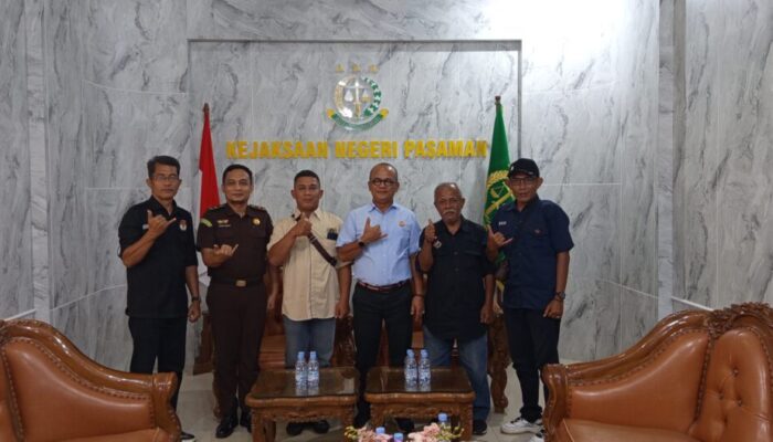 PWI Pasaman Jalin Silaturahmi dengan Kajari Pasaman, Perkuat Sinergi Pers dan Kejaksaan