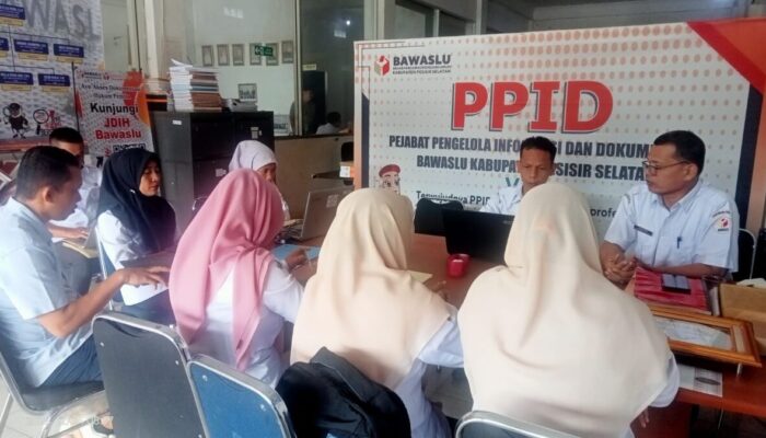 Bawaslu Pessel  Gandeng Dinas Perpustakaan Perkuat Tata Kelola Kearsipan