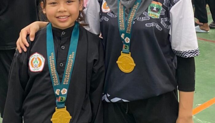 Dua Atlet Putri Perguruan Silat Taduang Bangkeh Batipuh Raih Dua Medali Emas di Kejuaraan Kemenpora Championship