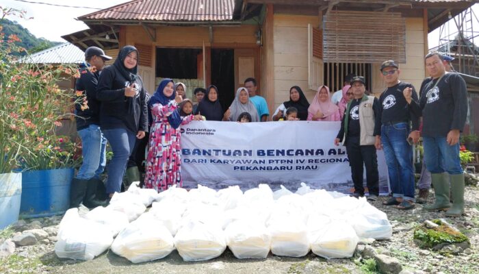 Serikat Pekerja PTPN IV Pekanbaru Salurkan Bantuan untuk Korban Banjir Sumbar