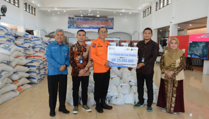 Peduli Bencana, TASPEN Salurkan Bantuan Sembako Rp25 Juta untuk Warga Terdampak Banjir Padang