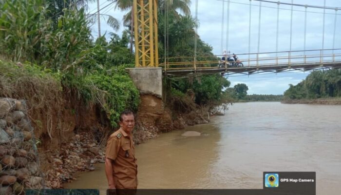 Banjir Bandang Rusak Sawah, Infrastruktur, dan Mengancam Permukiman Warga di Koto VIII Pelangai Pessel