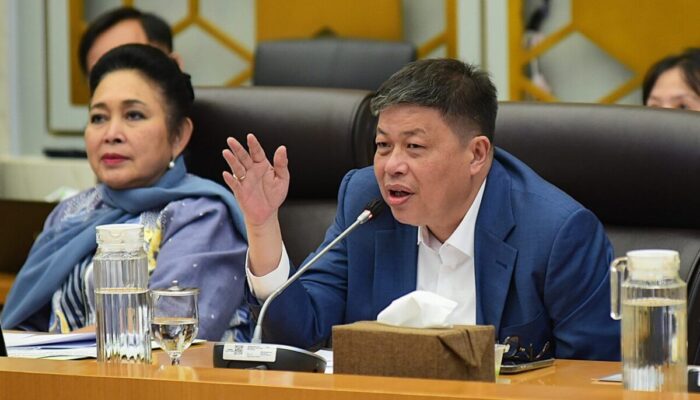 Alex Indra Lukman Pemerintah Daerah Lakukan Percepatan Pendataan Dampak Bencana