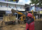 Dirikan Posko di Pauh, PT Semen Padang Kerahkan Tiga Alat Berat