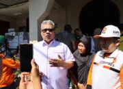 Tinjau Posko Pengungsian Bencana, Ketua DPRD Sumbar Imbau Petugas Jaga Kesehatan dan Keselamatan