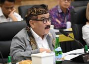 Antrean BBM di Sumbar Mengular, Shadiq Pasadigoe Minta Pemerintah Jangan Diam