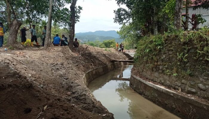 Irigasi Lubuk Minturun Kembali Mengalir, Sawah dan Lahan Pertanian Bebas Kekeringan