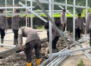 Brimob Polda Sumbar Gercep, Warga Terdampak Banjir Segera Tempati Huntara