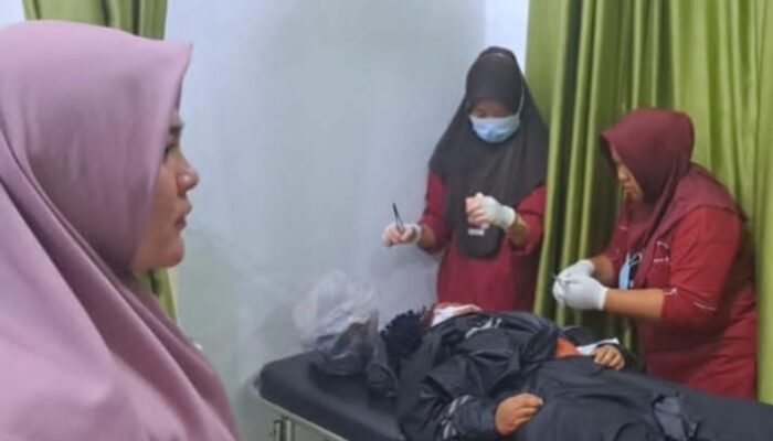 IRT Muda Tewas Tabrak Truk Parkir di Jalan Padang–Painan, Sopir Menghilang