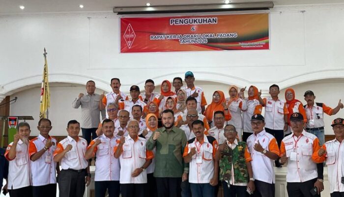 Wali Kota Kukuhkan Pengurus ORARI Lokal Padang