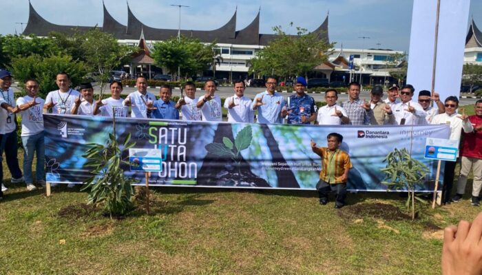 Bandara Internasional Minangkabau  Peduli Difabel dan Tanam 3 Ribu Pohon