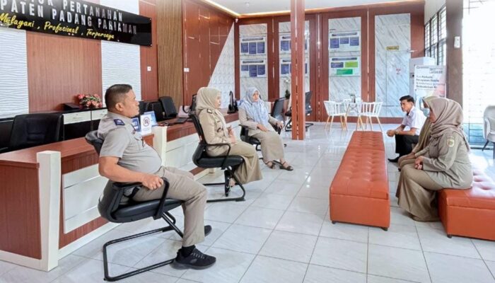 Kantah Padang Pariaman Lakukan Monev Loket Pelayanan, Dorong Layanan Prima bagi Masyarakat