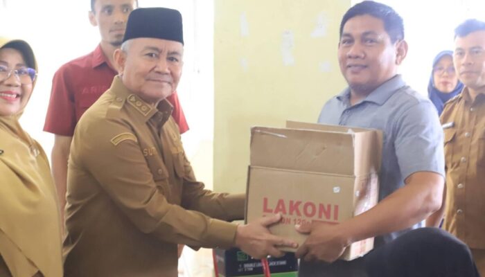 Pemko Solok Salurkan Bantuan ATENSI untuk 202 Warga Rentan