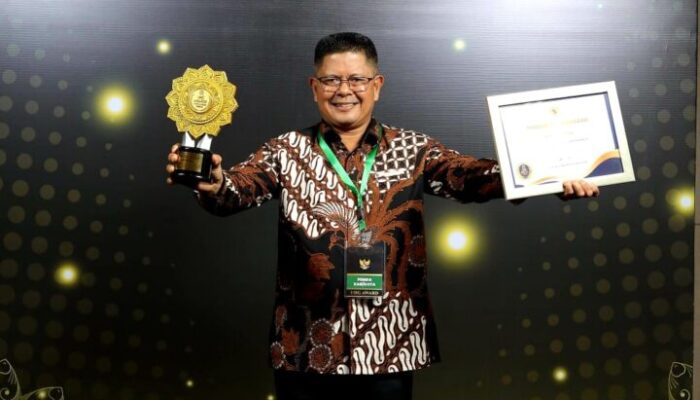 Bupati Pasaman Terima UHC Award 2026, Layanan Kesehatan Gratis Jadi Prioritas