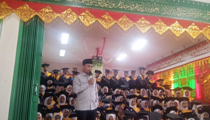 Anggota DPRD Tanah Datar Hadiri Wakaf Tahfidz di MTsN 12