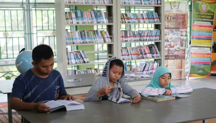 Cara Mudah Merawat Buku Kesayangan