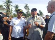 Sebelum Peresmian, Andre Rosiade dan Vasko Tinjau Huntara di Nagari Katapiang