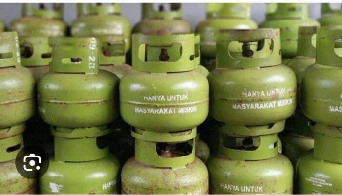 Warga Dharmasraya Keluhkan Kelangkaan LPG