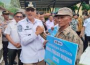 Pemkab Pessel Salurkan Dana Tunggu Hunian untuk Warga Terdampak Bencana