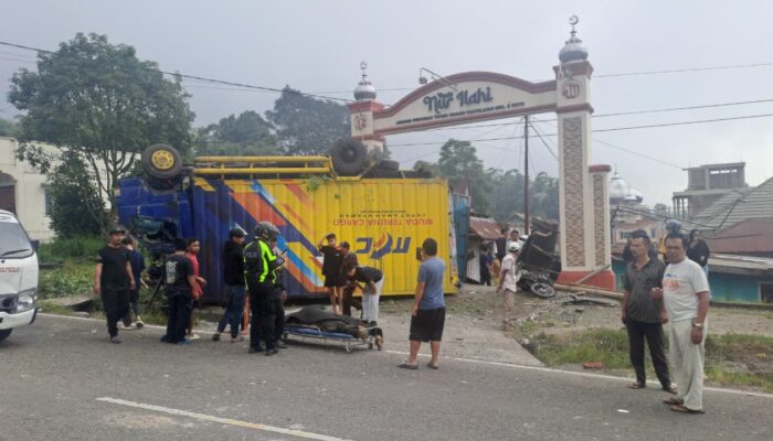 Duka Cita Mendalam untuk Korban Kecelakaan Beruntun, Bupati Tanah Datar Minta Pengendara Berhati-hati