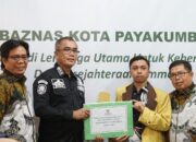 Pemko Payakumbuh–Baznas Salurkan Bantuan Pendidikan untuk 100 Mahasiswa