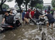 Hujan Deras dalam 24 Jam Picu Banjir di Cirebon, Bekasi, Jakarta