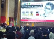 Diskusi Publik Rocky Gerung di UNP, Pendidikan Nonformal Jadi Alternatif Mencerdaskan Bangsa