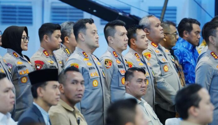 Satyalancana Wira Karya untuk AKBP Willian Harbensyah, Sijunjung Catat Sejarah di Istana Negara