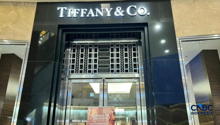 Toko Tiffany & Co Disegel Bea Cukai