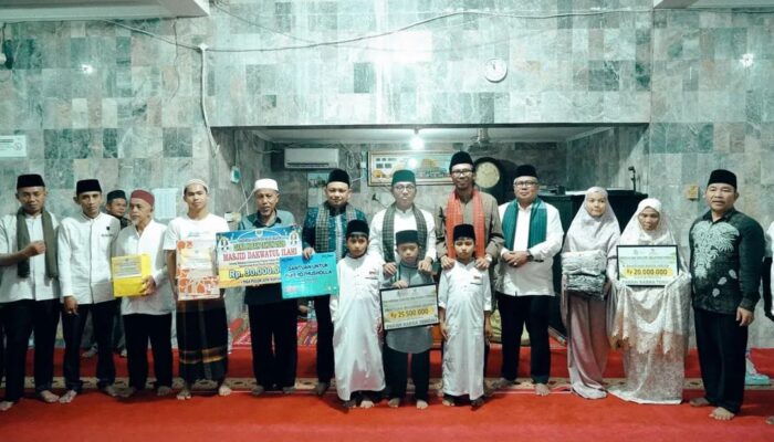 Safari Ramadan di Masjid Da’watul Ilahi, Khairunas Tekankan Semangat Membangun Solok Selatan Tak Akan Surut‎