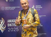 Dosen UNP Prof. Rahadian Zainul Sabet Gold Winner SINTA Award 2025