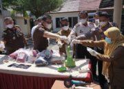 Kejari Pessel Musnahkan Barang Bukti 23 Perkara