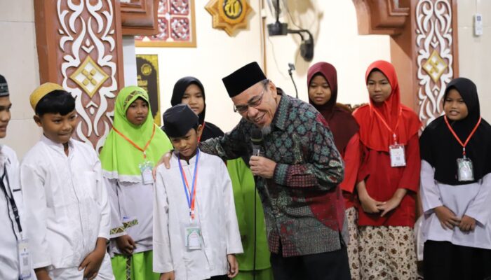 Safari Subuh di Jati, Maigus Nasir Serahkan Hibah Rp25 Juta dan Gaungkan Smart Surau