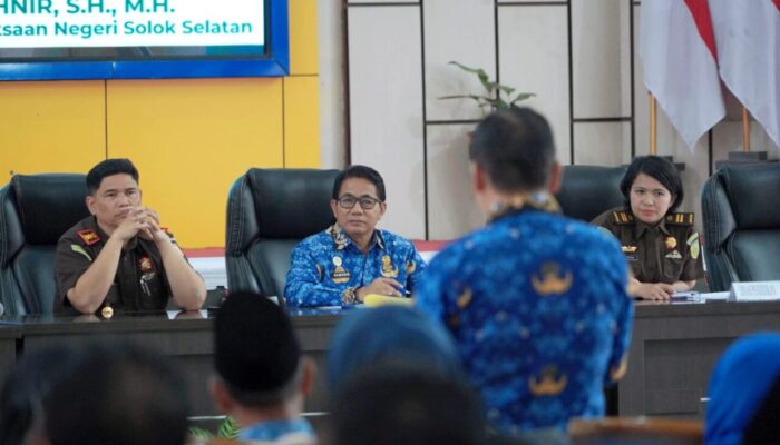 Kejari Solok Selatan Tegaskan Komitmen Kawal Dunia Pendidikan melalui “Jaksa Sahabat Guru”