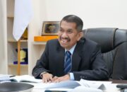 Koswara, Raih Gelar Doktor di Tengah Tantangan Kesehatan dan Kesibukan sebagai Kajari Padang