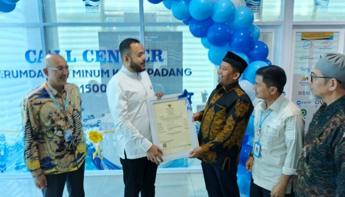 Wako Beri Apresiasi, Perumda AM Kota Padang Kantongi Sertifikat Halal