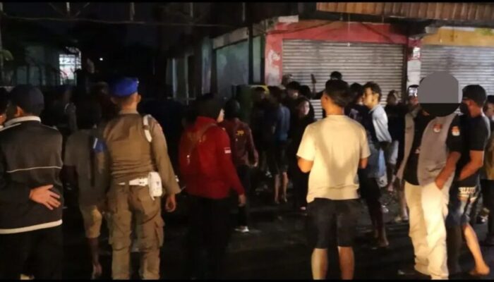 Beroperasi Selama Ramadan, Satpol PP Tertibkan Tempat Hiburan Malam di Kawasan Simpang Haru Padang