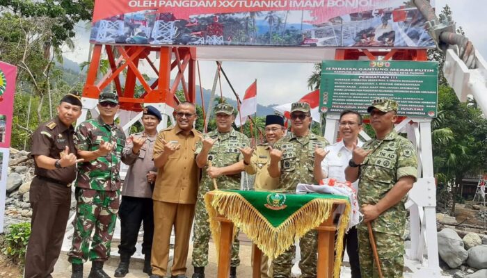 Jembatan Gantung Merah Putih Kuranji Kota Padang Diresmikan, Aktivitas Warga Lancar