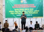 422 Guru MDTA se-Kota Pariaman Terima Zakat dari Baznas