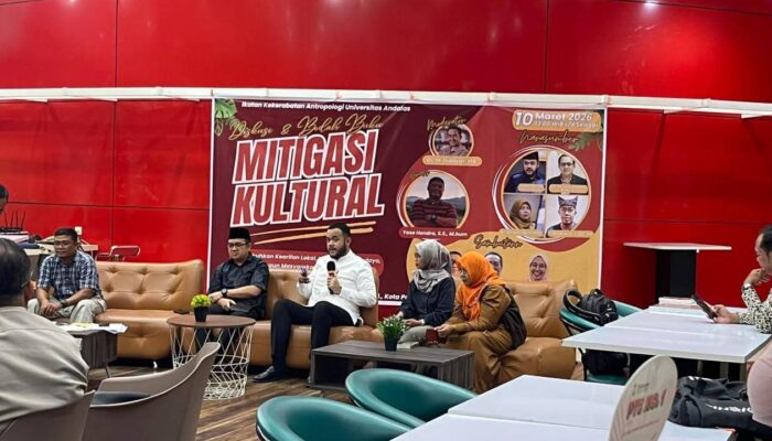 Dukung Pengetahuan Lokal Warga Minangkabau, Wako Fadly Amran Hadir dalam Bedah Buku Mitigasi Kultural