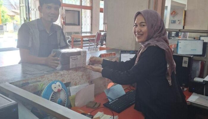 Layanan Khusus Jelang Lebaran, Pos Indonesia Pastikan Rendang Tetap Segar Tiba di Jabodetabek