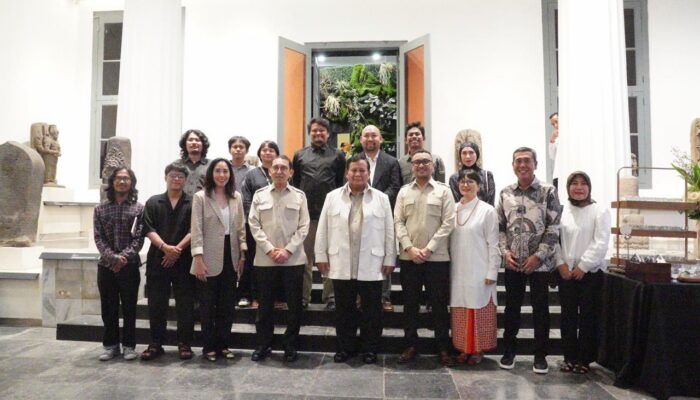 Menteri Kebudayaan Dampingi Presiden Prabowo Kunjungi Museum Nasional Indonesia