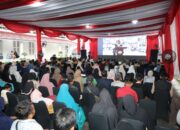 Kepala BNPB Berikan Dana Stimulan Pada Penyintas Bencana Hidrometeorologi di Tanah Datar