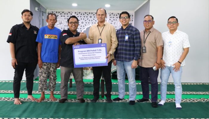 Mudahkan Warga Beribadah, BRI Region 3 Padang Bangun Musala di Huntara Pauh