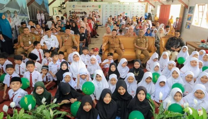 Bupati Pasaman Apresiasi Program Sedekah Subuh SDN 05 Pauh