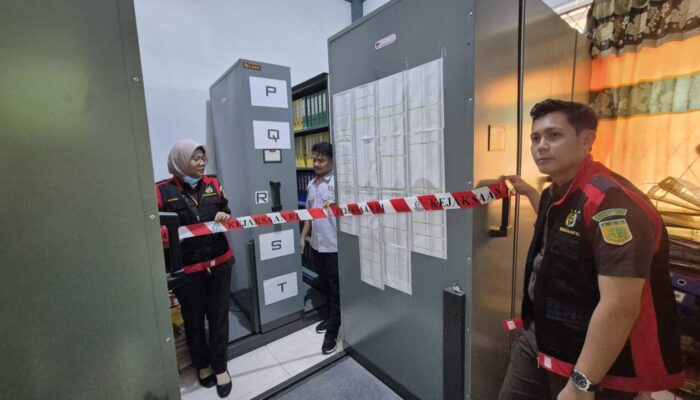 Kejari Pessel Geledah Kantor Inspektorat, Buru Bukti Dugaan Korupsi Dana Nagari Pancuang Taba