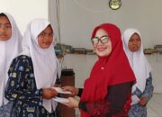Penutupan Pesantren Ramadhan MTsN 2 Tanah Datar Diwarnai Penyerahan Zakat Fitrah
