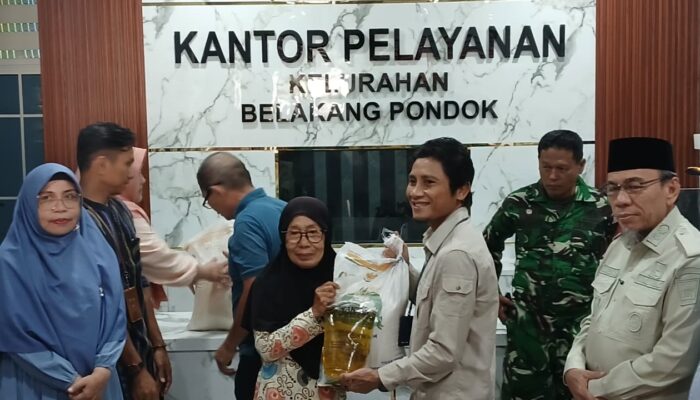 Jelang Lebaran, Perum Bulog dan Pemko Padang Salurkan Bantuan Pokok Untuk Masyarakat