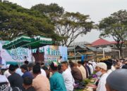 Dibayangi Mendung, Hangatnya Idulfitri Menyatukan Warga Kota Solok