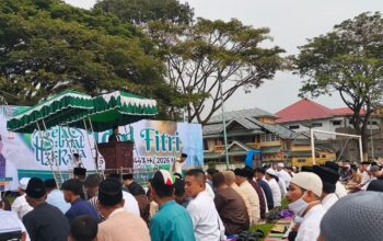 Dibayangi Mendung, Hangatnya Idulfitri Menyatukan Warga Kota Solok